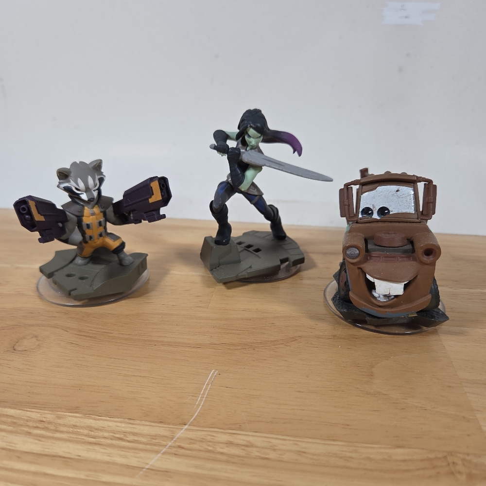 Disney Infinity Game Figures 3 - 1.0 2.0 3.0 Video Game